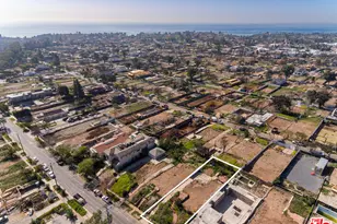 1041 Chautauqua Blvd, Los Angeles, CA 90272 - Photo 1