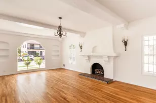 1063 S Genesee Ave, Los Angeles, CA 90019 - Photo 1