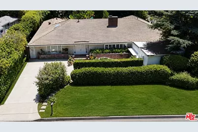 1902 Coldwater Canyon Dr, Beverly Hills, CA 90210 - Photo 1