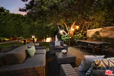 5460 Noble Ave, Sherman Oaks, CA 91411 - Photo 1