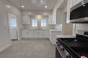 1462 W 36th St #1462 1/2, Los Angeles, CA 90018 - Photo 1