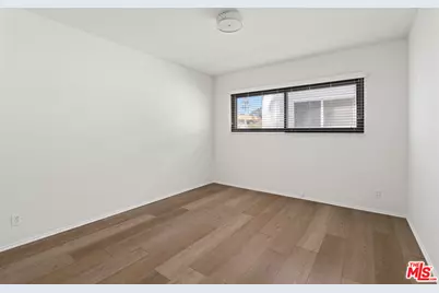 8630 Falmouth Ave #7, Playa del Rey, CA 90293 - Photo 1