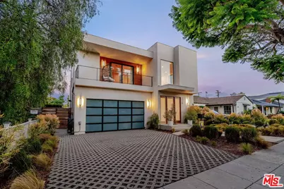 1724 Pine St, Santa Monica, CA 90405 - Photo 1