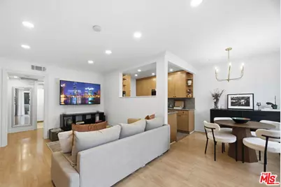 11718 Darlington Ave #7, Los Angeles, CA 90049 - Photo 1