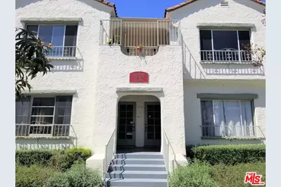 327 Ogden Dr, Los Angeles, CA 90036 - Photo 1