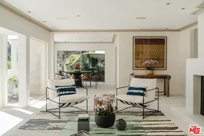 8706 Sunset Plaza Pl, West Hollywood, CA 90069 - Photo 1