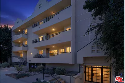 5050 Coldwater Canyon Ave #203, Sherman Oaks, CA 91423 - Photo 1