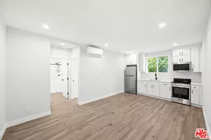 1560 S Genesee Ave, Los Angeles, CA 90019 - Photo 1