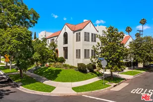 1040 S Longwood Ave, Los Angeles, CA 90019 - Photo 1
