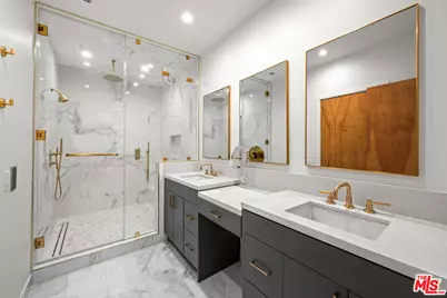 106 N Croft Ave #301, Los Angeles, CA 90048 - Photo 1