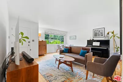 5327 Village Grn, Los Angeles, CA 90016 - Photo 1