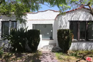 2232 S Ridgeley Dr, Los Angeles, CA 90016 - Photo 1