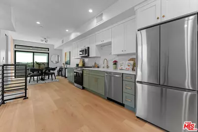 5443 Blackwelder St, Los Angeles, CA 90016 - Photo 2