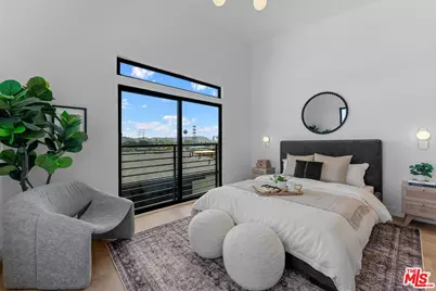 5443 Blackwelder St, Los Angeles, CA 90016 - Photo 12