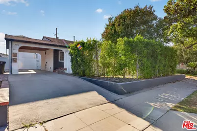 1811 N Avon St, Burbank, CA 91505 - Photo 1