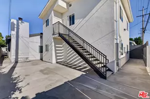 1809 N Avon St, Burbank, CA 91505 - Photo 1