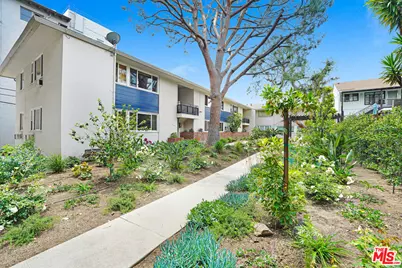 1219 N Crescent Heights Blvd #C, West Hollywood, CA 90046 - Photo 1