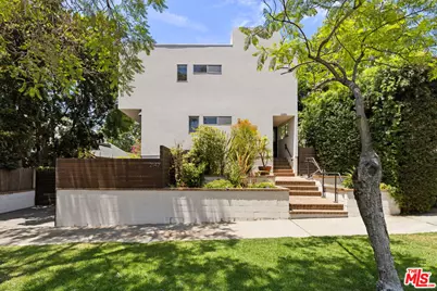 2147 N Beachwood Dr #5, Los Angeles, CA 90068 - Photo 1