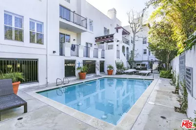 1031 N Crescent Heights Blvd #1D, West Hollywood, CA 90046 - Photo 1