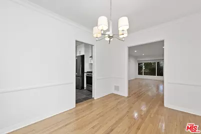 1208 N Crescent Heights Blvd #4, West Hollywood, CA 90046 - Photo 1