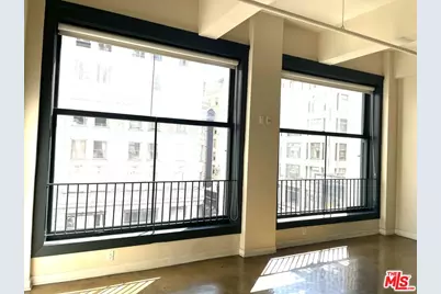 315 W 5th St #910, Los Angeles, CA 90013 - Photo 1