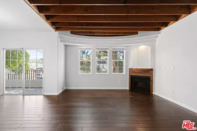 14061 Milbank St #4, Sherman Oaks, CA 91423 - Photo 1