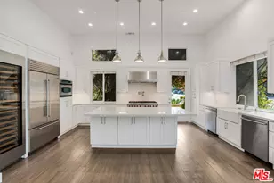5744 Celedon Crk, Playa Vista, CA 90094 - Photo 1