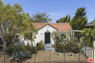 585 N Irving Blvd, Los Angeles, CA 90004 - Photo 1