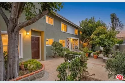 16144 W Sunset Blvd #6, Pacific Palisades, CA 90272 - Photo 1