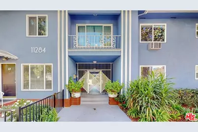 11284 Montana Ave #11, Los Angeles, CA 90049 - Photo 1