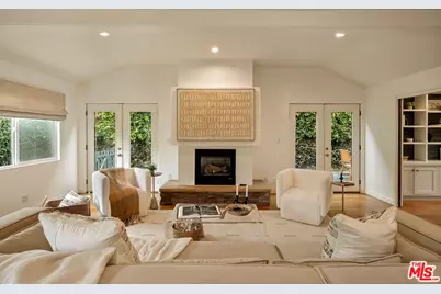 1308 Vienna Way, Los Angeles, CA 90291 - Photo 1