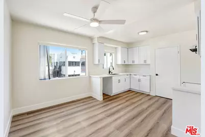 8208 Romaine St #4, West Hollywood, CA 90046 - Photo 1