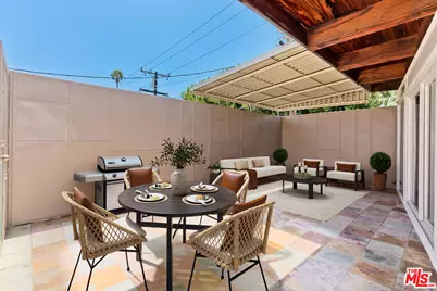 609 N Doheny Dr #C, Beverly Hills, CA 90210 - Photo 1