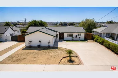 10550 Woldrich St, Sylmar, CA 91342 - Photo 1