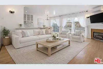 1141 19th St, Santa Monica, CA 90403 - Photo 1