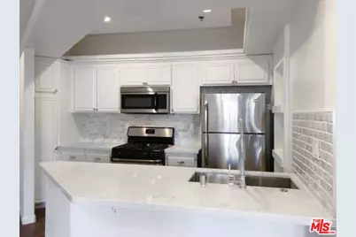 12712 Moorpark St #103, Studio City, CA 91604 - Photo 1