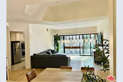 750 S Bundy Dr #203, Los Angeles, CA 90049 - Photo 1