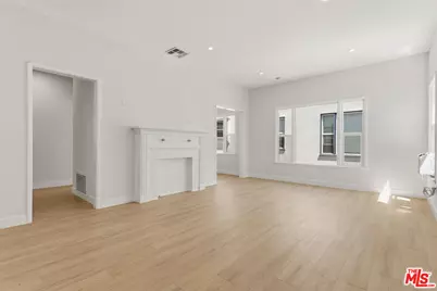 833 N Alfred St, West Hollywood, CA 90069 - Photo 1