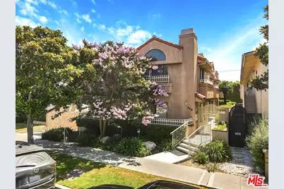 324 S Doheny Dr, Beverly Hills, CA 90211 - Photo 1