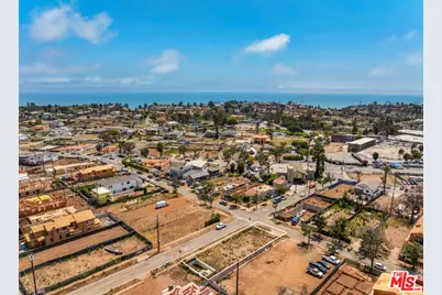 900 Fiske St, Pacific Palisades, CA 90272 - Photo 1