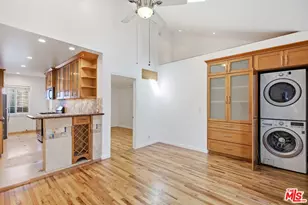 325 Vernon Ave, Venice, CA 90291 - Photo 1