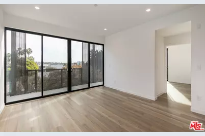 829 Larrabee St #104, West Hollywood, CA 90069 - Photo 1