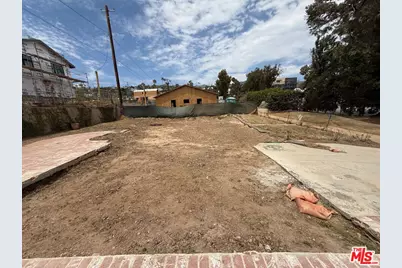 16655 W Sunset Blvd, Los Angeles, CA 90272 - Photo 1