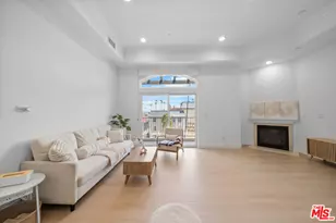 309 S Mariposa Ave, Los Angeles, CA 90020 - Photo 1
