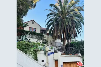 6776 Milner Rd, Los Angeles, CA 90068 - Photo 1