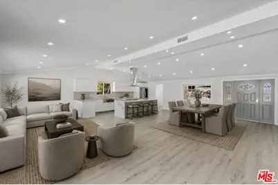 20859 Exhibit Pl, Woodland Hills, CA 91367 - Photo 1
