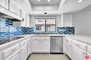 1492 Palisades Dr, Pacific Palisades, CA 90272 - Photo 1