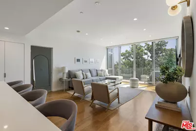12504 Woodbridge St #402, Studio City, CA 91604 - Photo 1