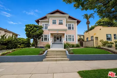 108 N Broadway #6, Redondo Beach, CA 90277 - Photo 1
