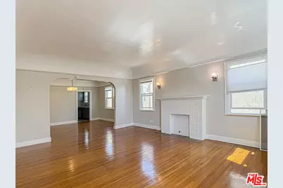733 N Ridgewood Pl #735 1/2, Los Angeles, CA 90038 - Photo 1